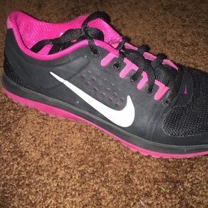 Black and pink nike sneakers